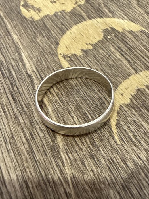 Продам обручальное мужское кольцо