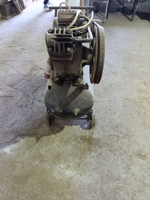 Продам компрессор