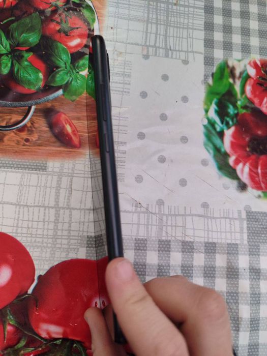 Redmi 10A  64gb ideal kelishamiz