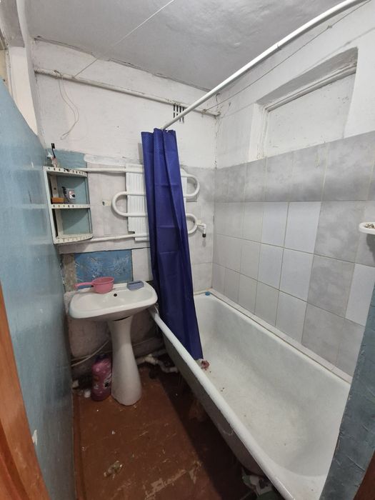 Екі бөлме үи сатылады