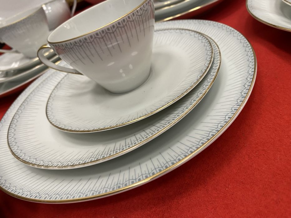 Немски порцеланов сервиз bavaria за кафе и за хранене