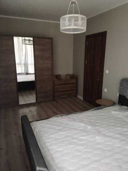 Дава се под наем Двустаен апартамент в Бургас, Изгрев - 65 кв.м за 459 € - Снимка #5