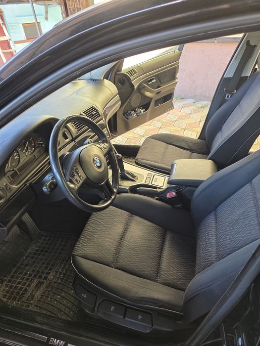 BMW 525i automat