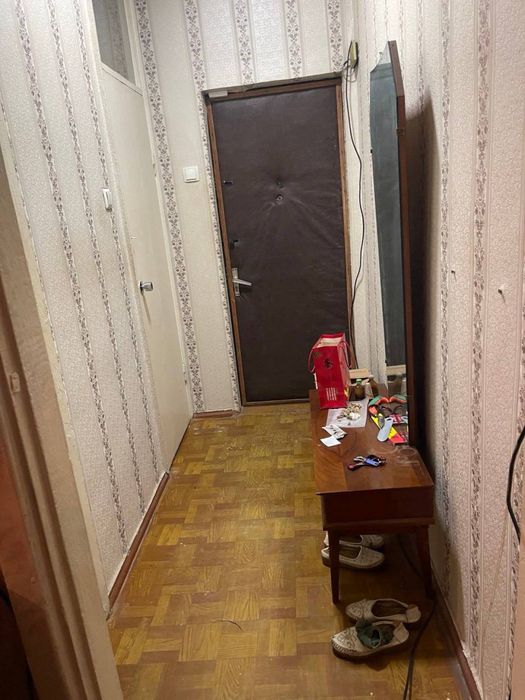 Продается Чиланзар 17 2комнатная на 1этаже