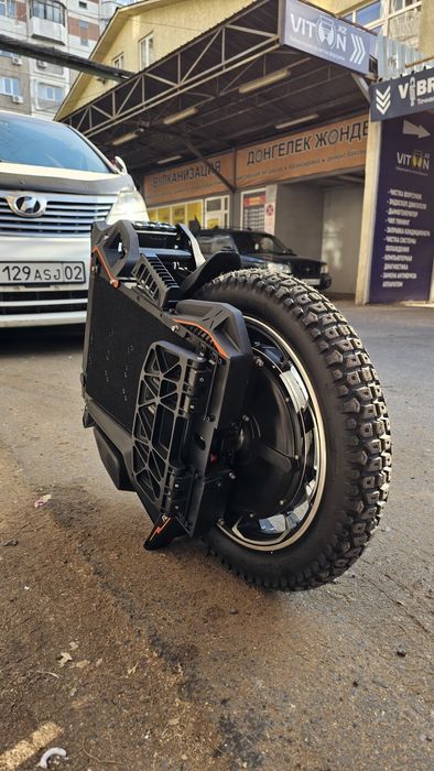 Моноколесо Kingsong F18