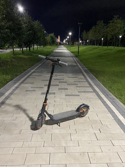 Продам Ninebot F40