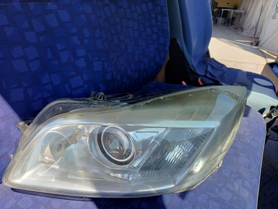 Ляв фар за Opel Insigniq