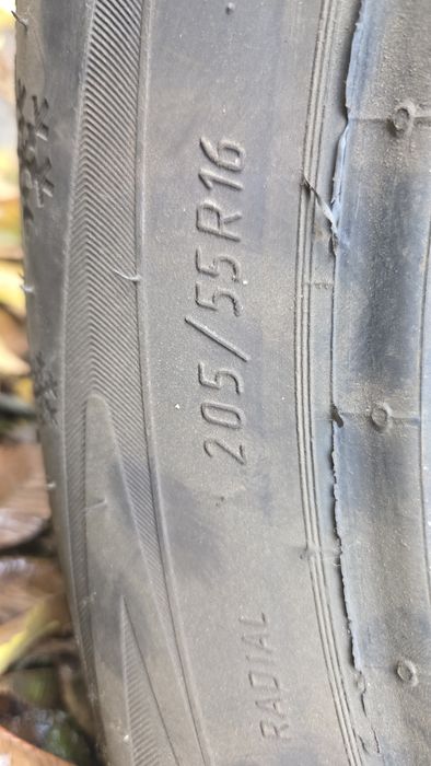 Продам шины на 16