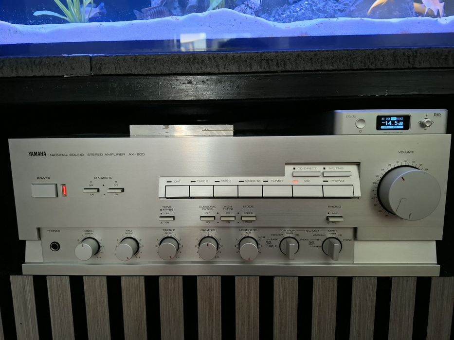 Yamaha AX 900 la fel ca Marantz Denon Aoll
