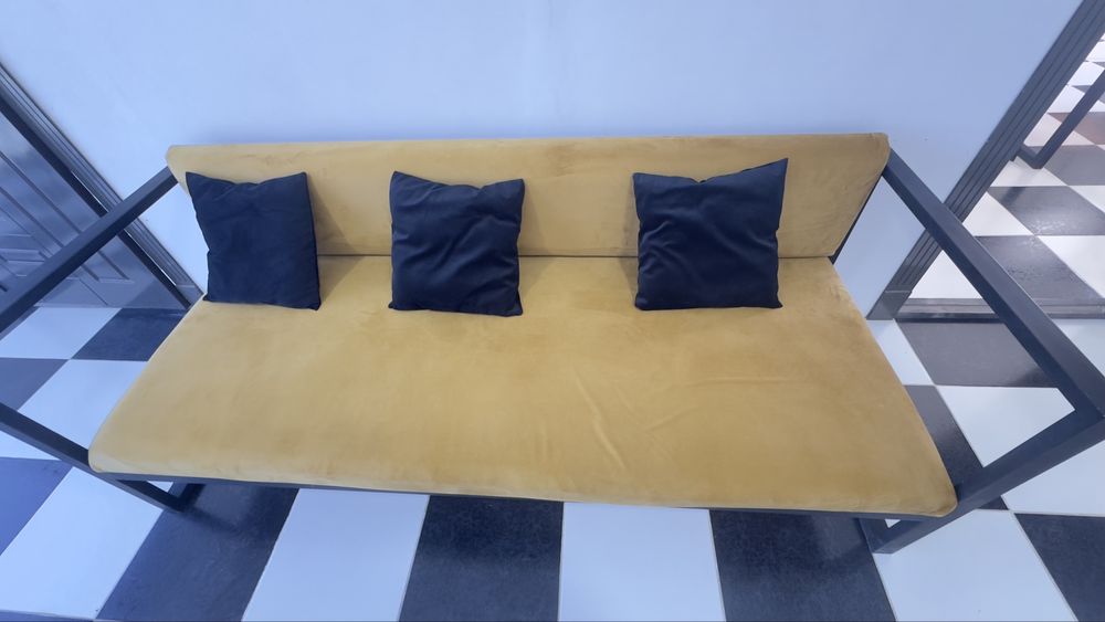 Loft divan sotiladi, Ofis, o'quv markaz va oshxona/kafe uchun