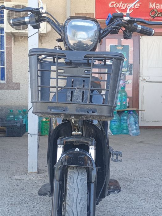 Скутер срочно продаётся,пожалуйста заберите со скидкой мы в бухаре