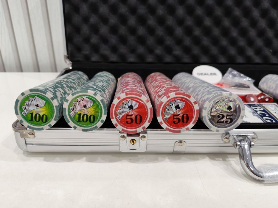 Фишки покерные в кейсе 500 шт с номиналом