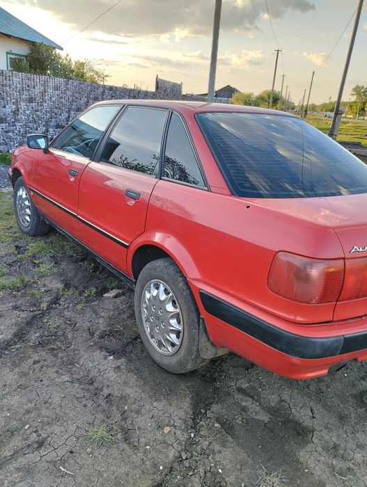 Продам Ауди 80 б4