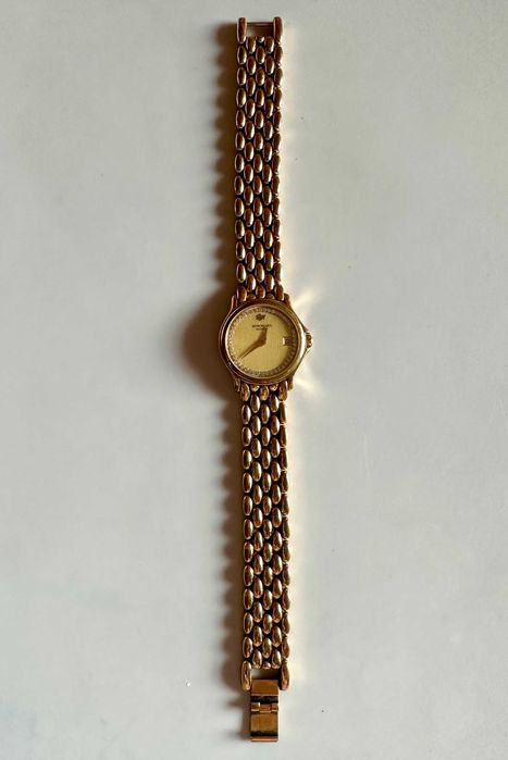 Продавам дамски часовник RAYMOND WEIL 5368 GOLD