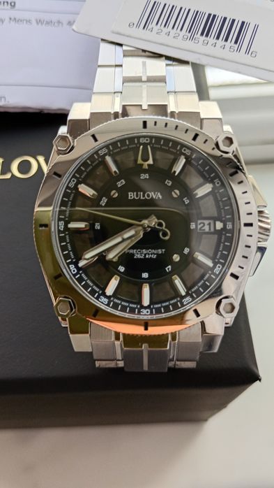 Bulova precisionist Icon 96B417, nou, nepurtat, factura 2026, 8 rubine, garanție 3 ani, Quartz 262 kHz