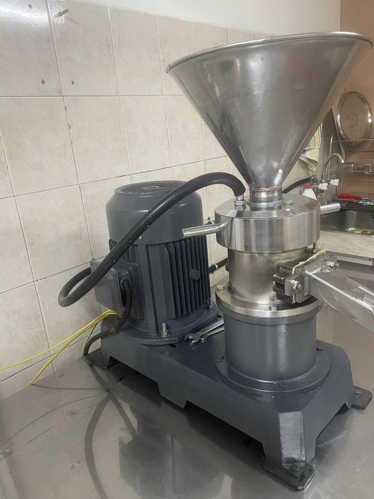 Професионална мелачка за тахан и ядкови масла Commercial grinder