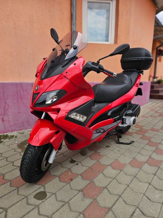 Gilera Nexus 250