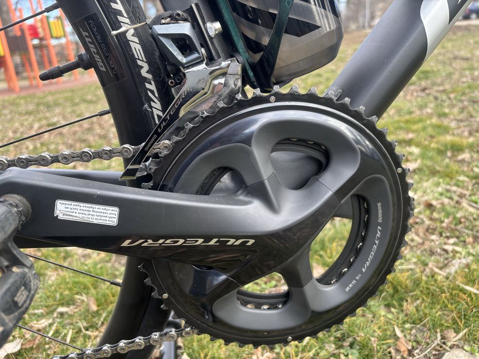 Карбонов шосеен велосипед Giant TCR