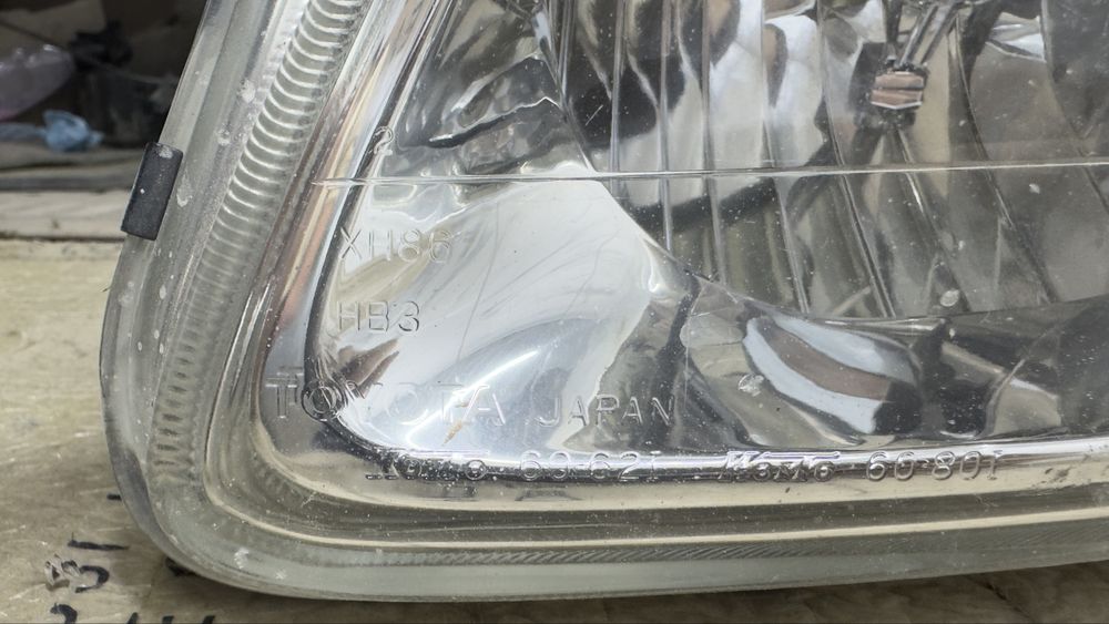 Фары от Lexus LX470