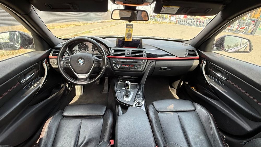 BMW  f 31  320 an 2013
