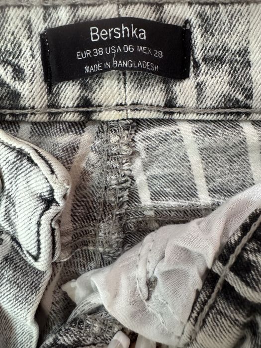 Дамски скъсани дънки