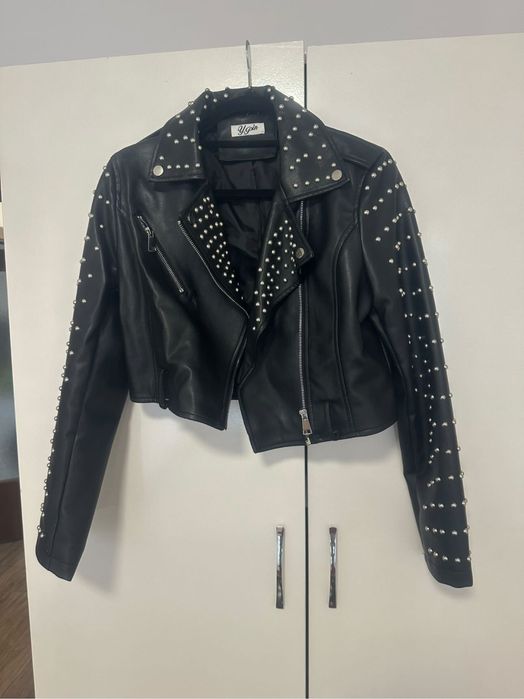 Дамско кожено яке