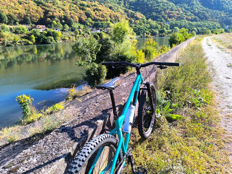 Bicicleta downhill/freeride On One Hello Dave