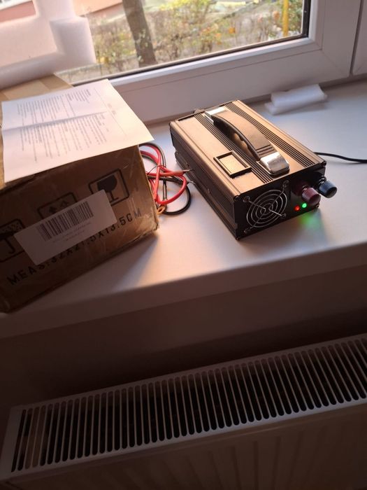 Vînd smart charger 14,6v/40 Ah/80Ah