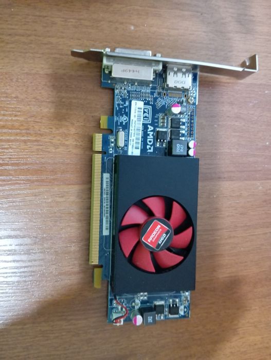 Amd Radeon HD 8490