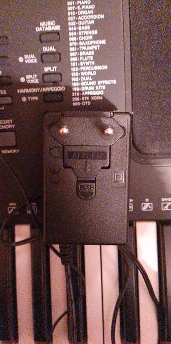 Пианино/Синтезатор Yamaha PSR E363