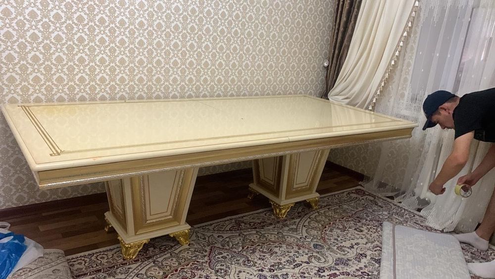 Продам большой стол