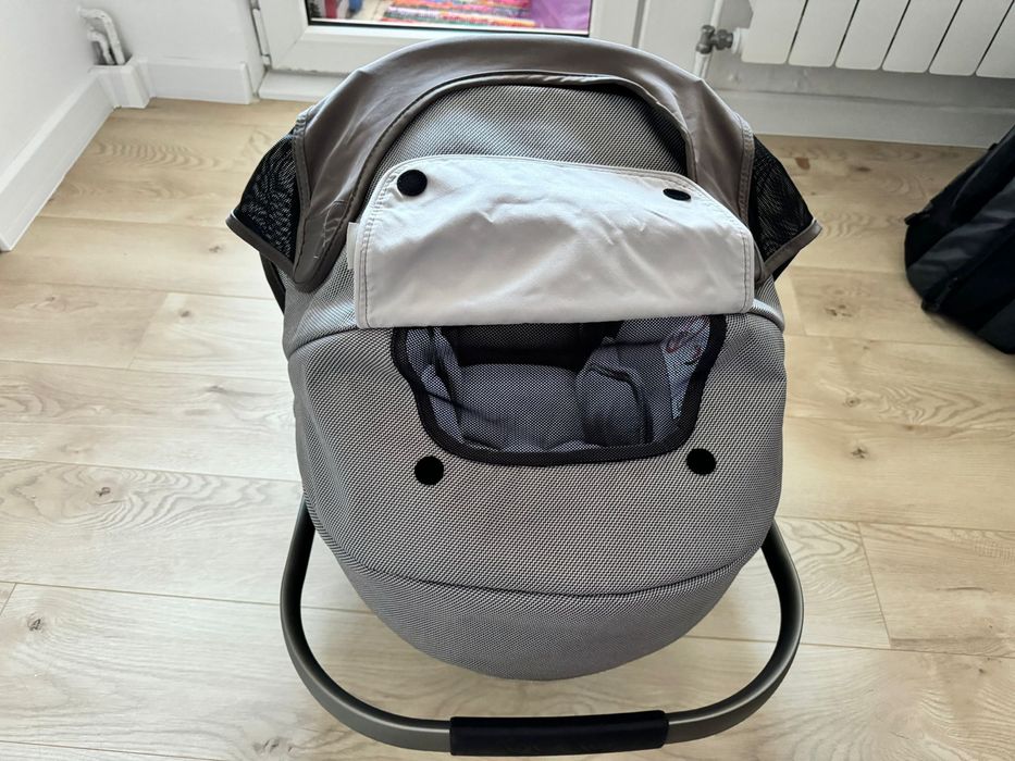 Vand SCOICA NUNNA cu cadru si adaptori