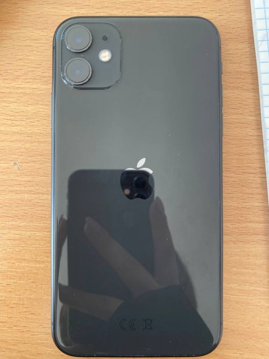 продам айфон 11