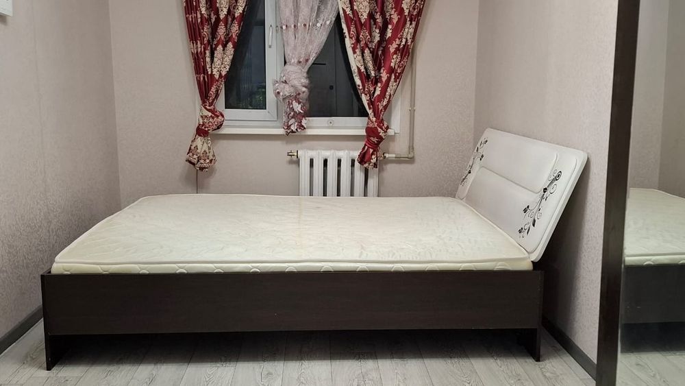 Кровать двухспальняя