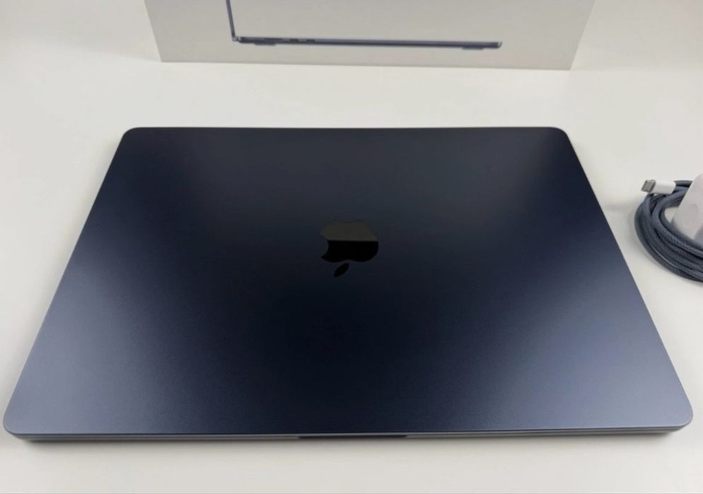 Apple M2 macbook air ca nou