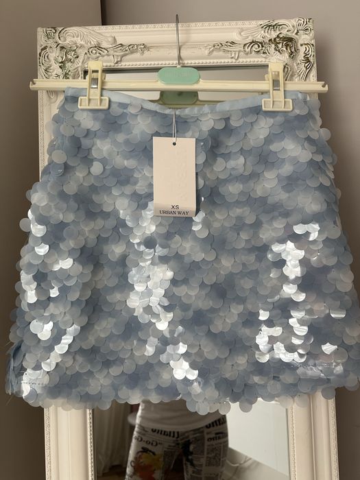 Пола от пайети по модел на Зара