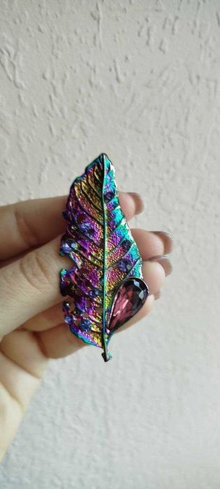 Брошь отличного качества