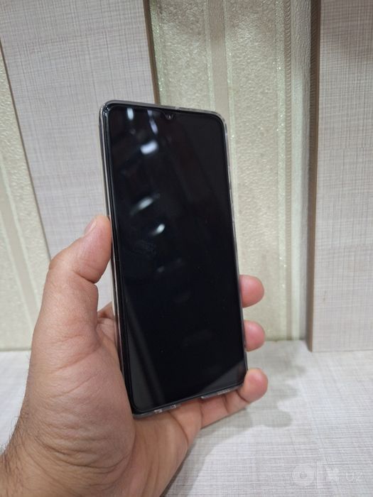 Samsung a 32 sotiladi