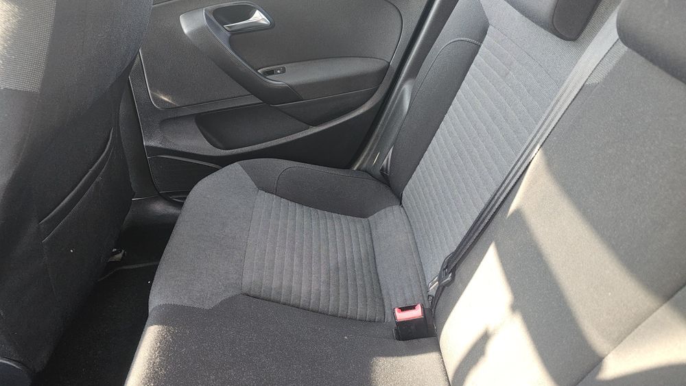 Продавам Поло 1.4 бензин