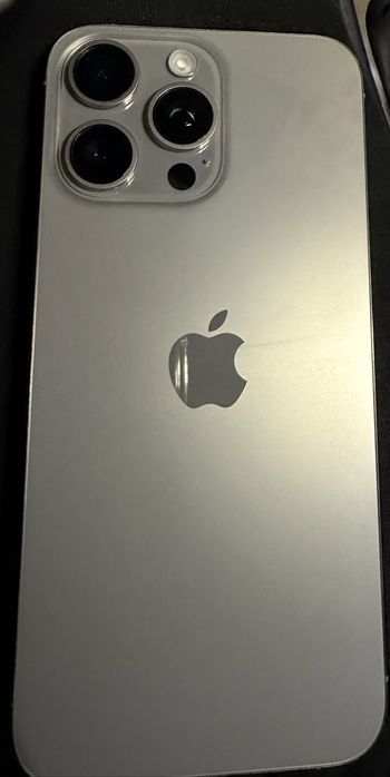 Продам iphone 15 pro max 256gb