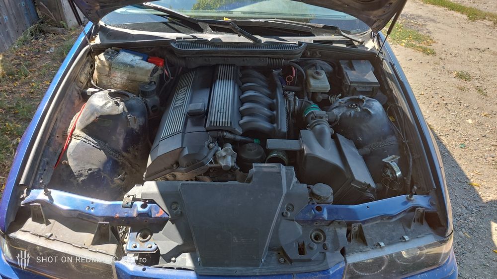 BMW E36 продам аварийная