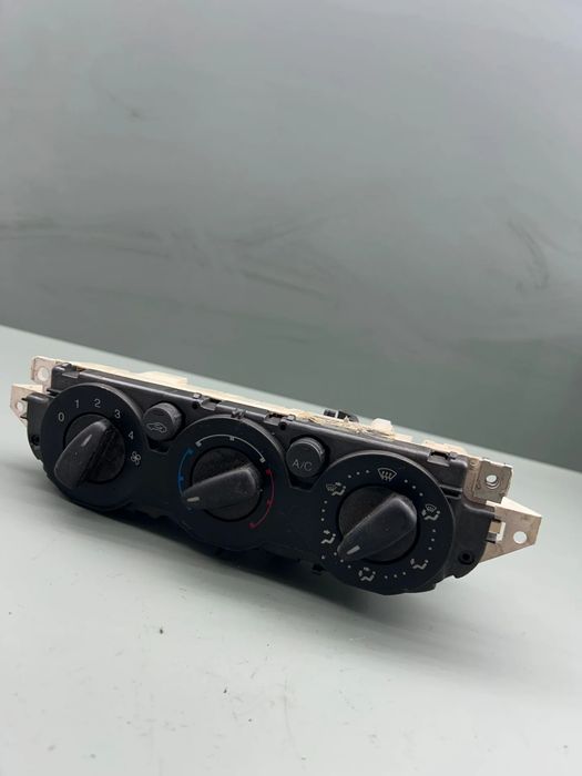 Comanda AC 3M5T19980AD Ford Focus 2005 1.6 TDCi MT (90 hp)