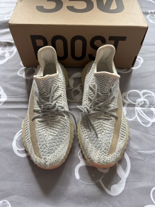 Adidasi Yeezy 350