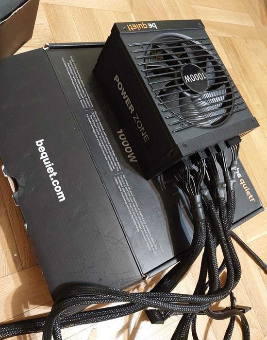 Продавам компютър без карта и ssd