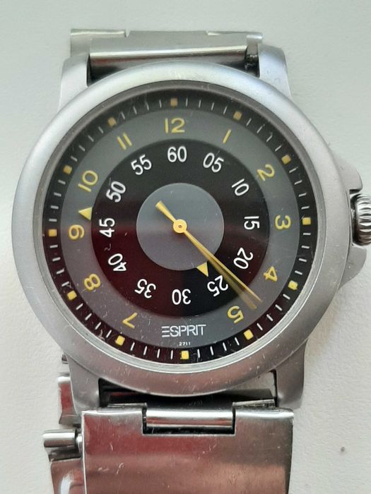 Продам часы оригинал.