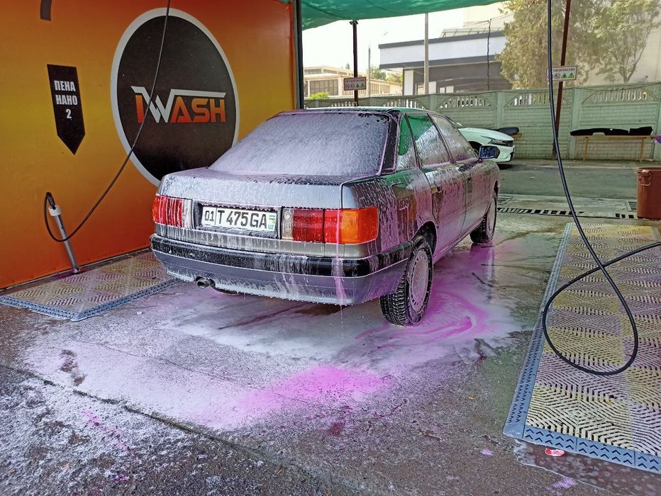 Ауди 80 б3  1990 года.