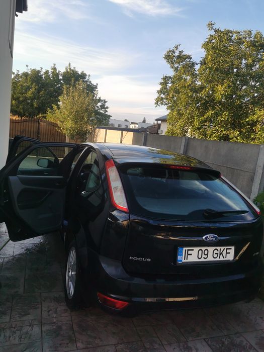 FORD Focus 2011 — imagine 4