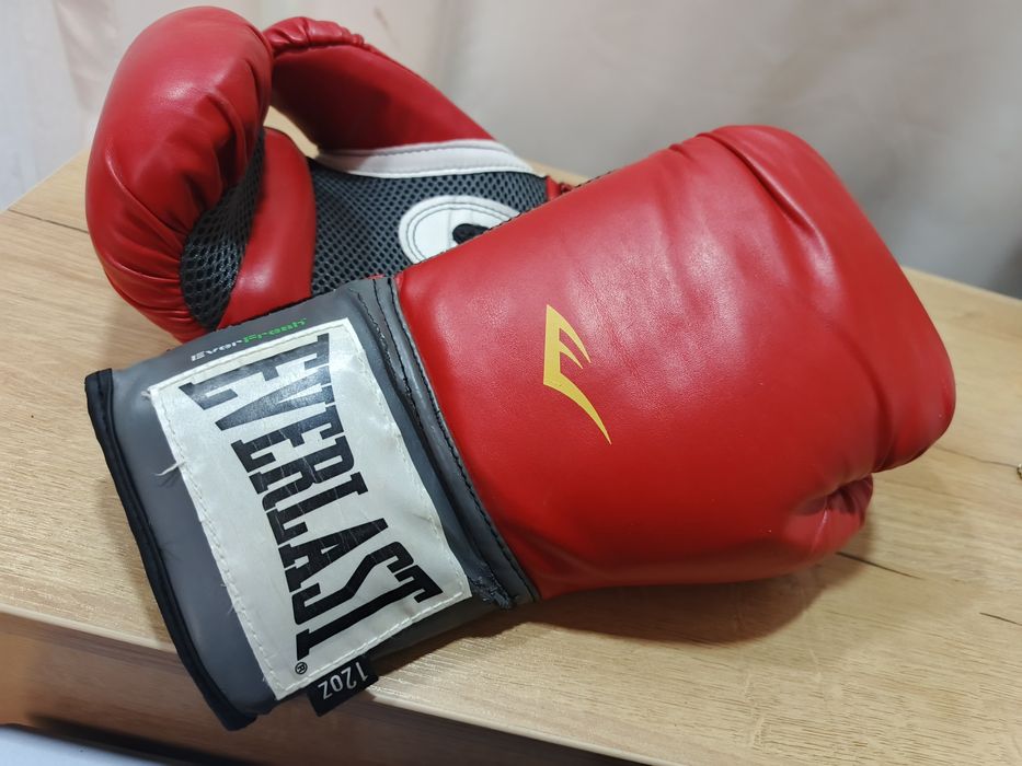 Перчатки для бокса