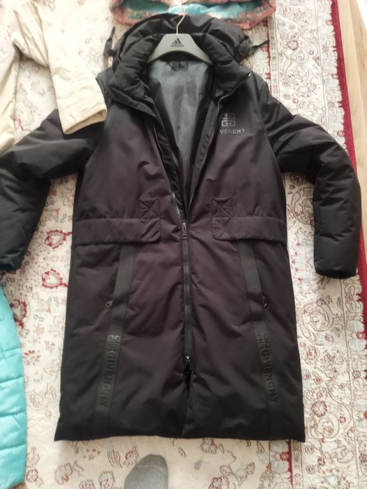 Продам куртки, подростковые для девочки и на парня