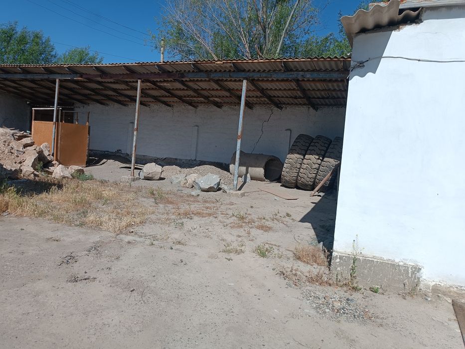 Sentiralni joyda joylashgan uy joy